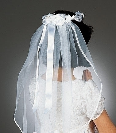 Veil for the First Holy Communion with lace Edge.